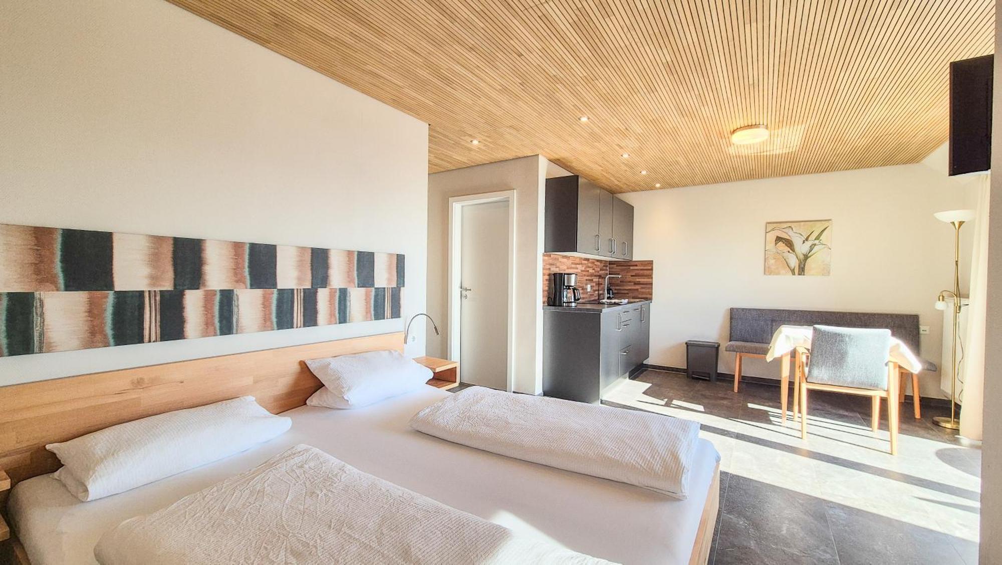 Gaestehaus Hornstein นอนเนนฮอร์น ภายนอก รูปภาพ